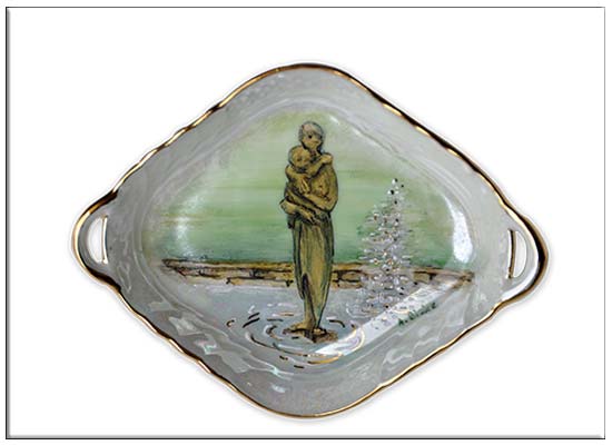 Pioneer Womens Memorial Statue dish by Anne Blake