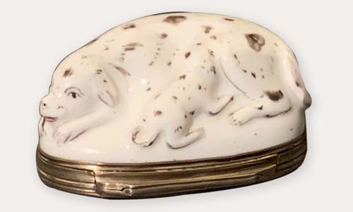 Snuff Box by Mennecy Porcelain Factory France