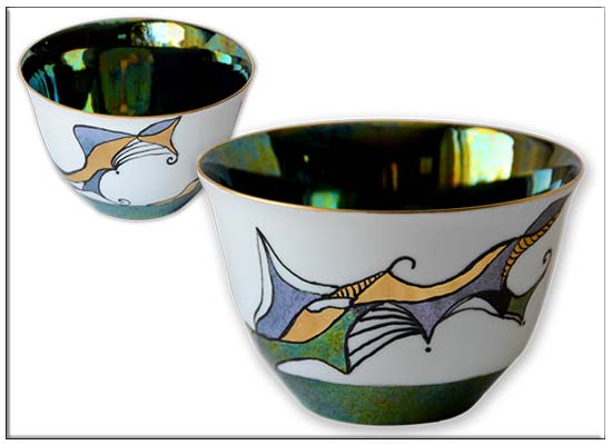 Abstract lustre bowl  by Anne Blake